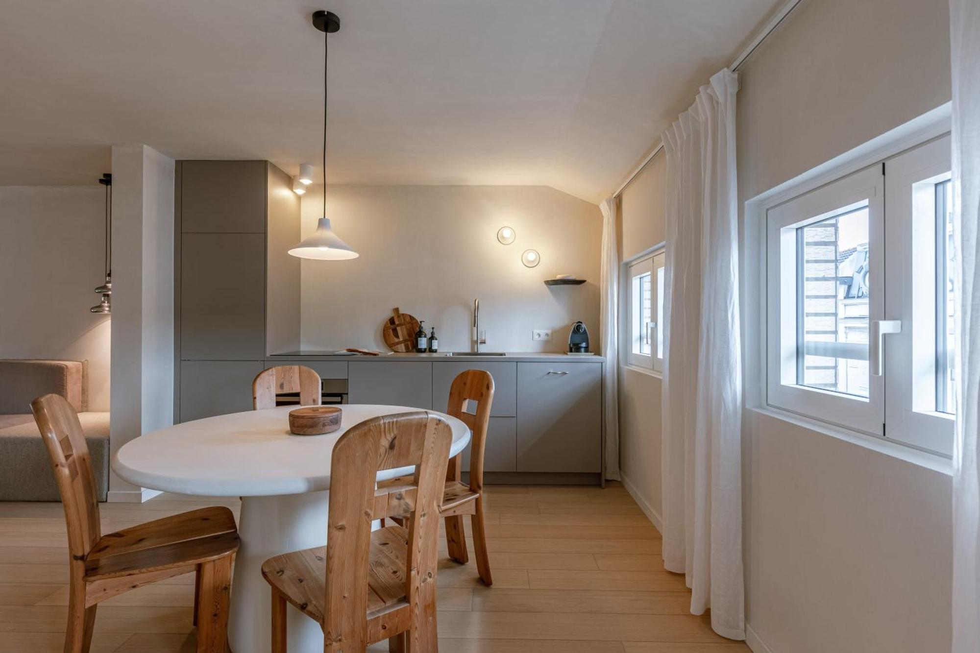 Apartamento Huswell - Urban Getaway For Two In The Heart Of Amberes Exterior foto